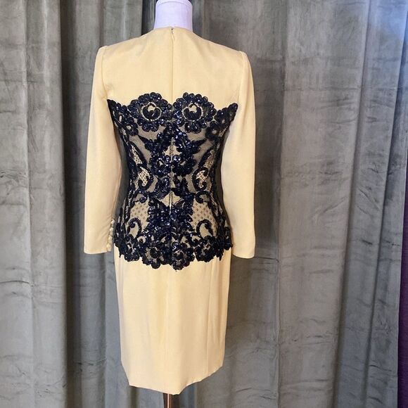 Carolina Herrera yellow  lace detailed Sheath Long Sleeve Dress, US6 - Picture 10 of 11